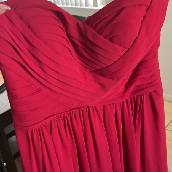 Red prom/ Bridesmaids dress - Picture 2 of 3